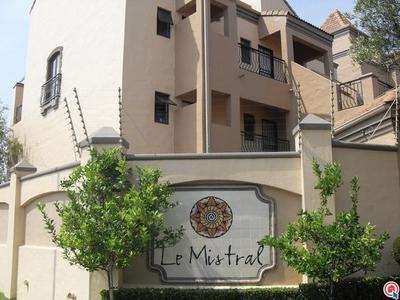 Apartment / Flat For Sale in Lonehill, Sandton