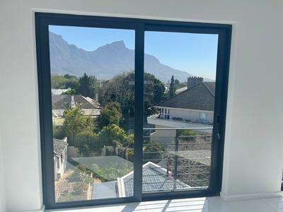 Apartment / Flat For Rent in Kenilworth, Cape Town