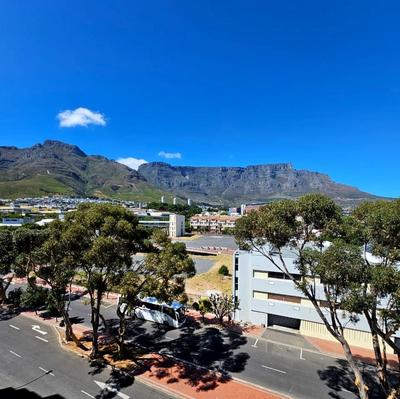 Apartment / Flat For Rent in Zonnebloem, Cape Town