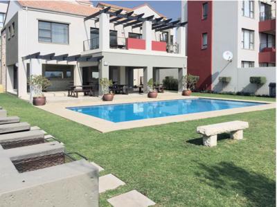 Apartment / Flat For Sale in Lonehill, Sandton