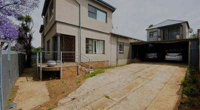 House For Sale in Crosby, Johannesburg