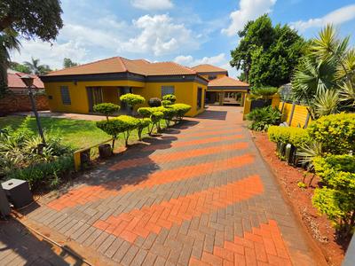 House For Sale in The Orchards, Akasia