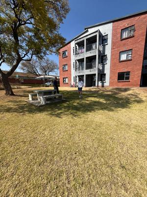 Apartment / Flat For Sale in Grand Central, Midrand