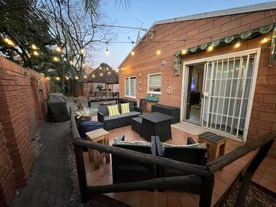Townhouse For Rent in Die Hoewes, Centurion