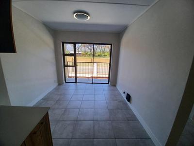 Apartment / Flat For Rent in Gordons Bay, Gordons Bay