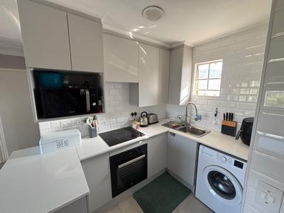 Apartment / Flat For Sale in Groenkloof, Pretoria