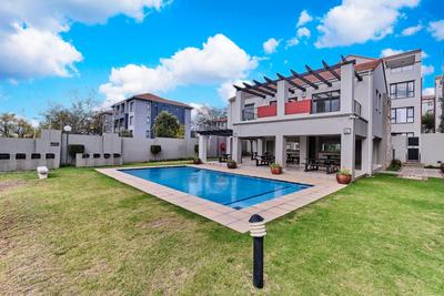 Apartment / Flat For Sale in Lonehill, Sandton