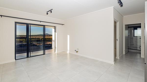 Apartment / Flat For Rent in Sandown, Blouberg